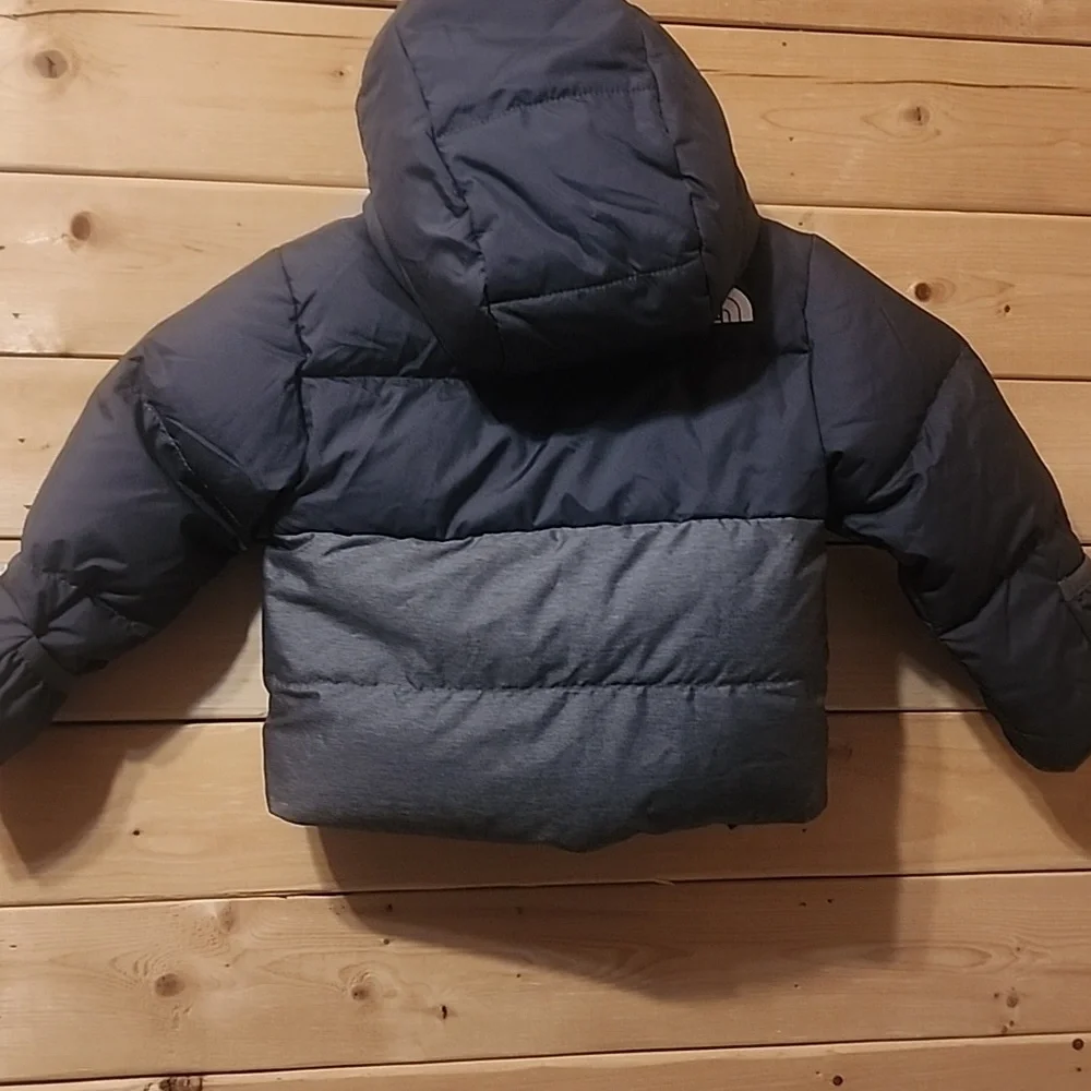 North Face 600 Fill Power Down Puffer Jacket  Size 3/6months Baby